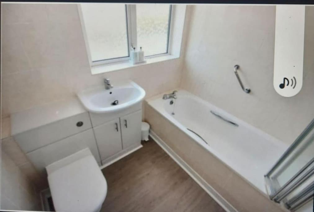 The Rose Apartment Rotherham Exterior photo